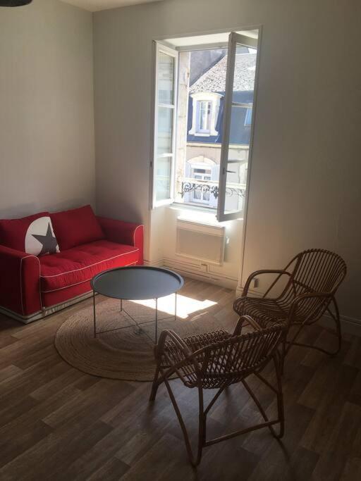 Appartement Avec Parking Proche Cathedrale Bourges Esterno foto